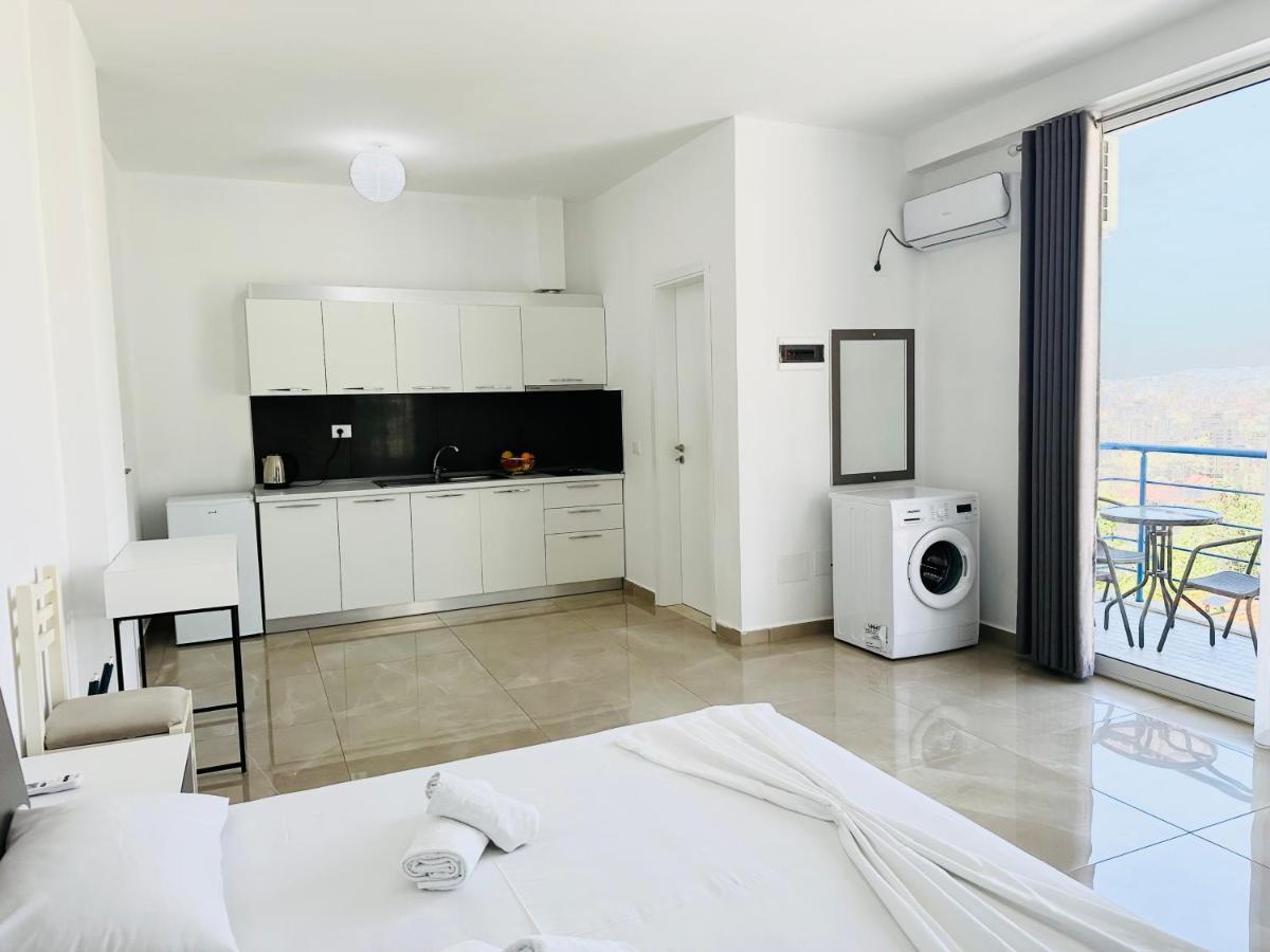 Jico Travel - Villa Colombo Wlora Zewnętrze zdjęcie