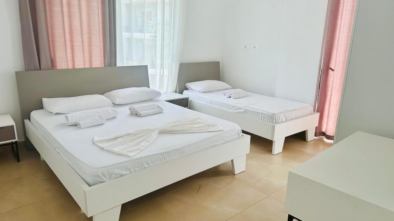 Jico Travel - Villa Colombo Wlora Zewnętrze zdjęcie