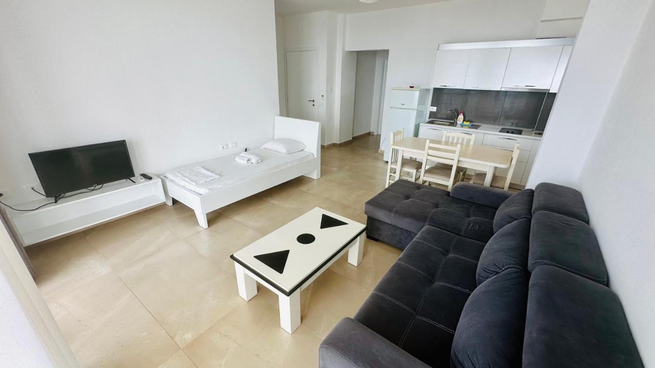 Jico Travel - Villa Colombo Wlora Zewnętrze zdjęcie