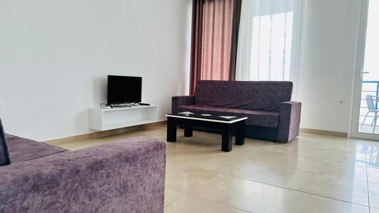 Jico Travel - Villa Colombo Wlora Zewnętrze zdjęcie