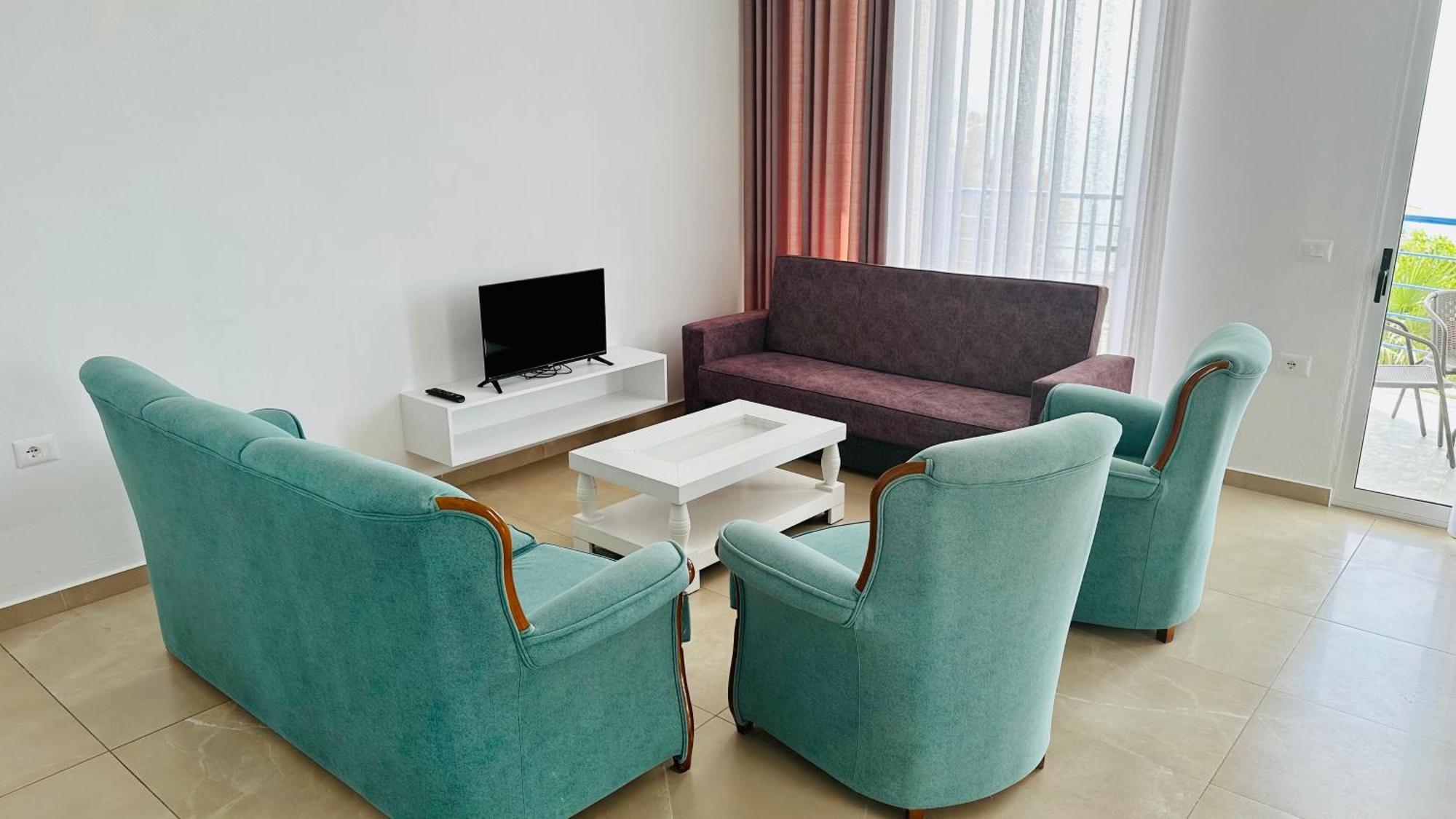 Jico Travel - Villa Colombo Wlora Zewnętrze zdjęcie