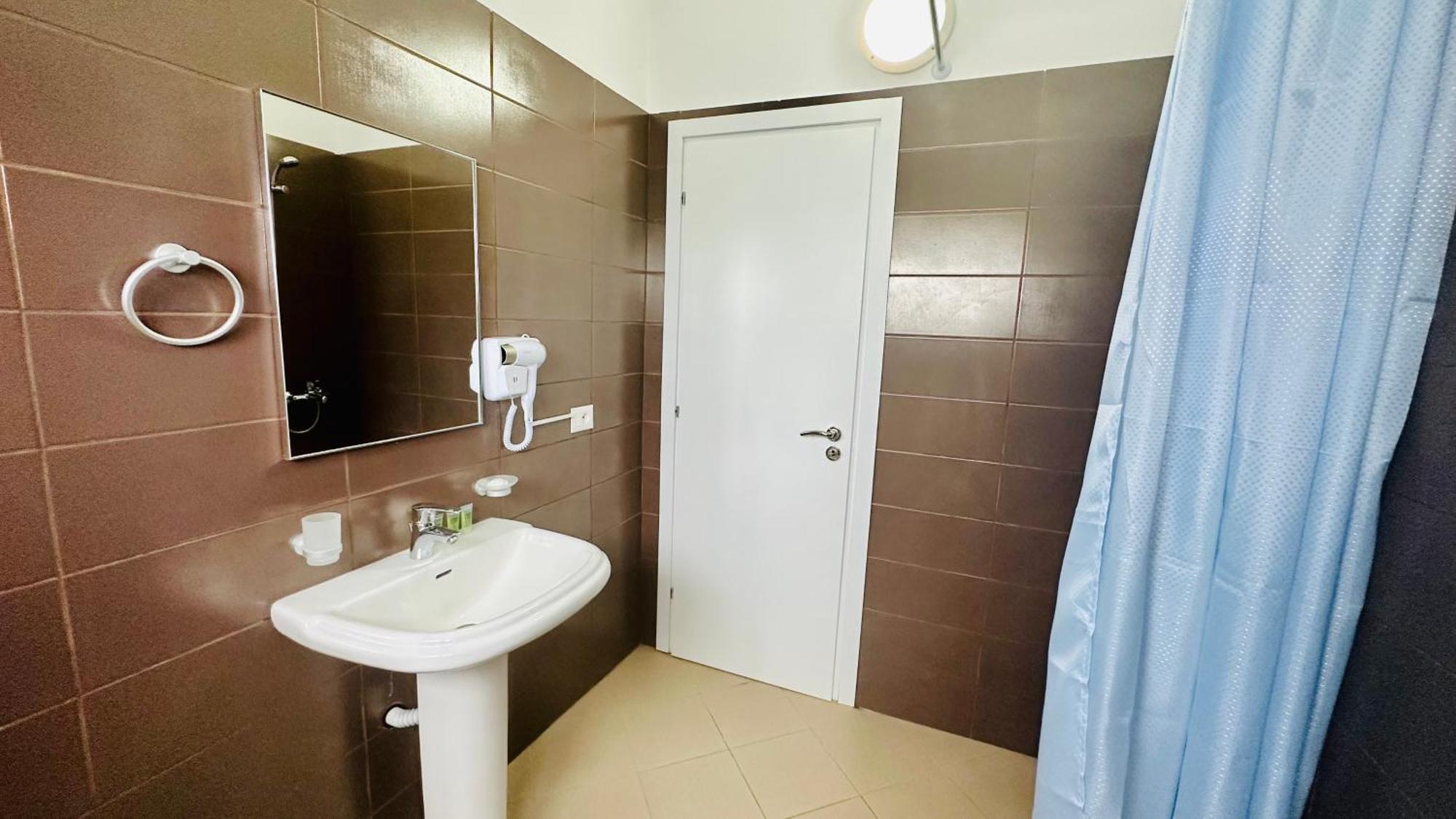 Jico Travel - Villa Colombo Wlora Zewnętrze zdjęcie