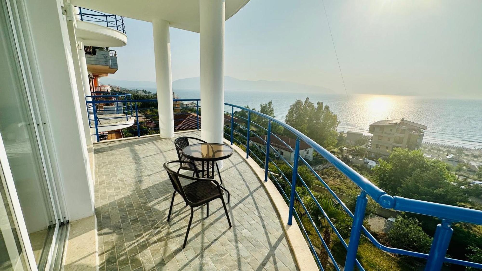 Jico Travel - Villa Colombo Wlora Zewnętrze zdjęcie