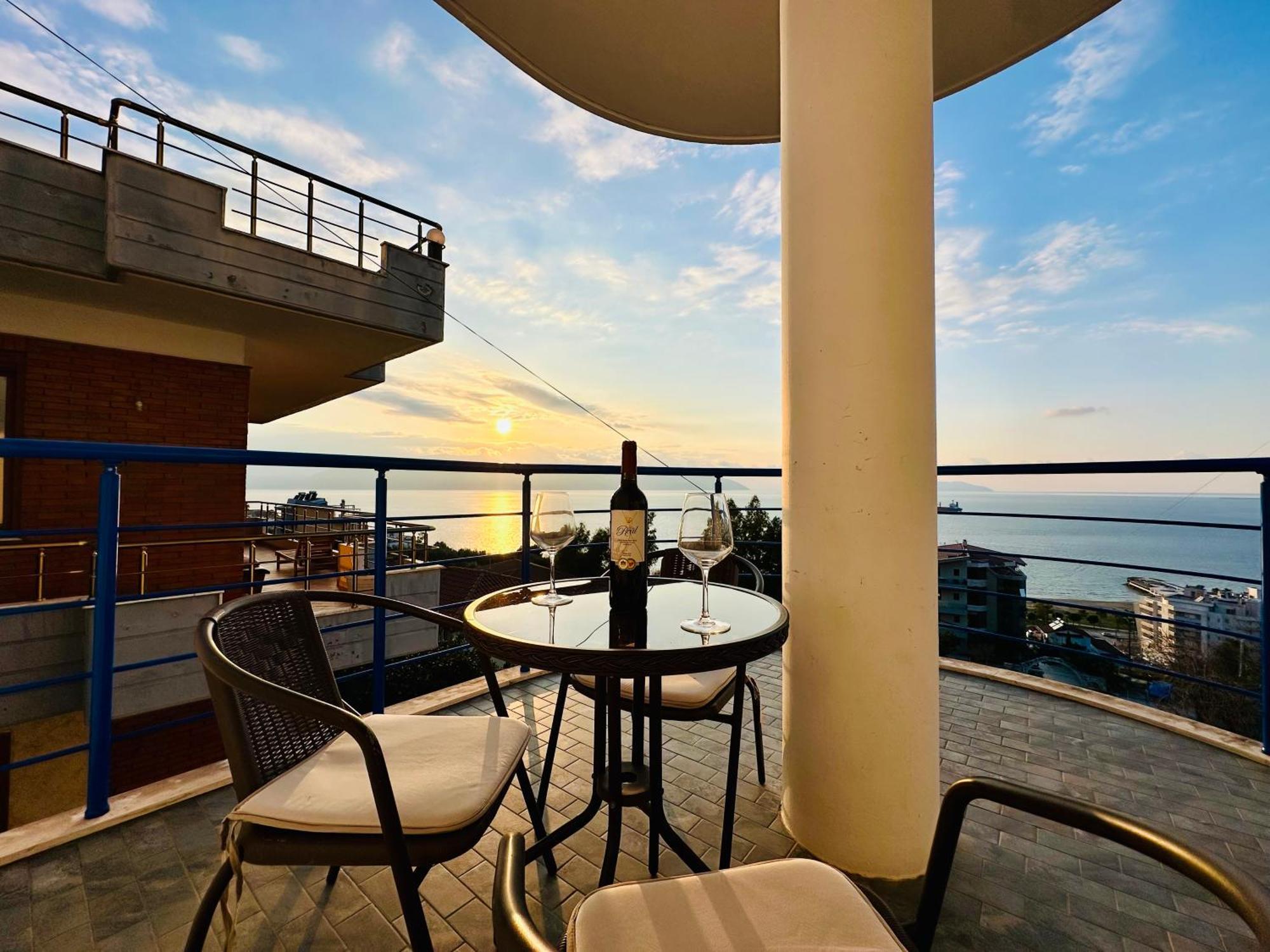 Jico Travel - Villa Colombo Wlora Zewnętrze zdjęcie